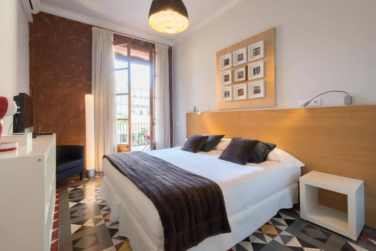 アパート バルセロナPaseo De Gracia Catalan 4Bd With Private Terraceアパートメント スペイン